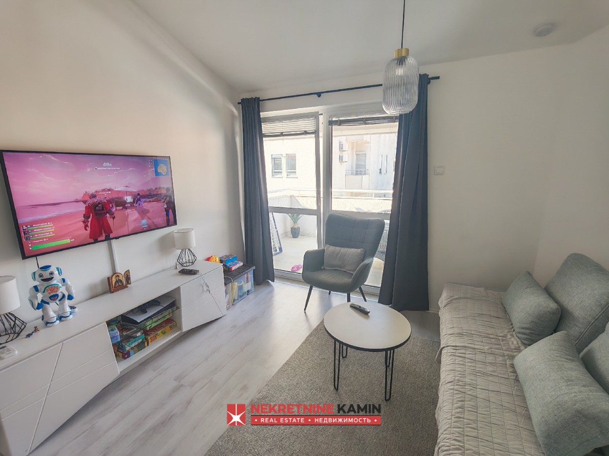 Opremljen i renoviran jednosoban stan, Budva